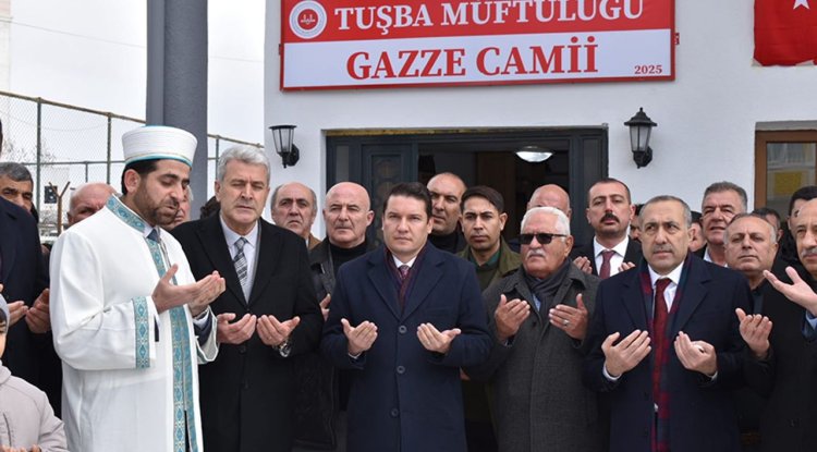 Van'da Gazze Camii dualarla açıldı