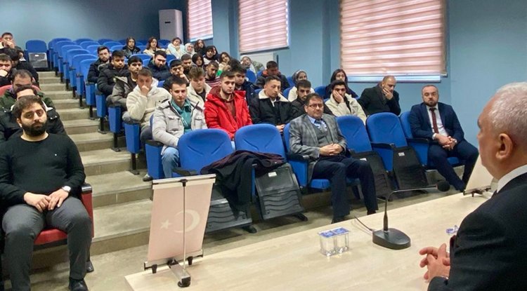 Müftü Erhun, Yenice'de gençlerle buluştu