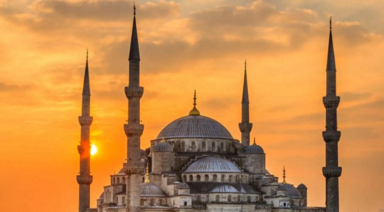 İstanbul Ramazan İmsakiyesi 2025: İstanbul'da sahur vakti, iftar ve ezan saatleri