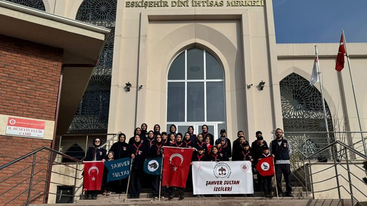 Eskişehir Dini İhtisas Merkezi'nde izciler kamp yaptı