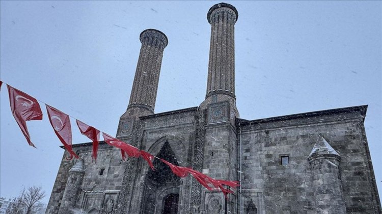 Erzurum, Kars ve Ardahan'da kar ile soğuk hava etkili oluyor