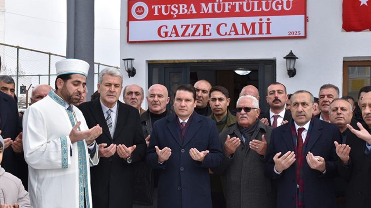 Van'da Gazze Camii dualarla açıldı