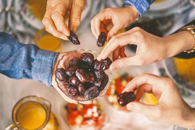 İlk iftar mutluluğu