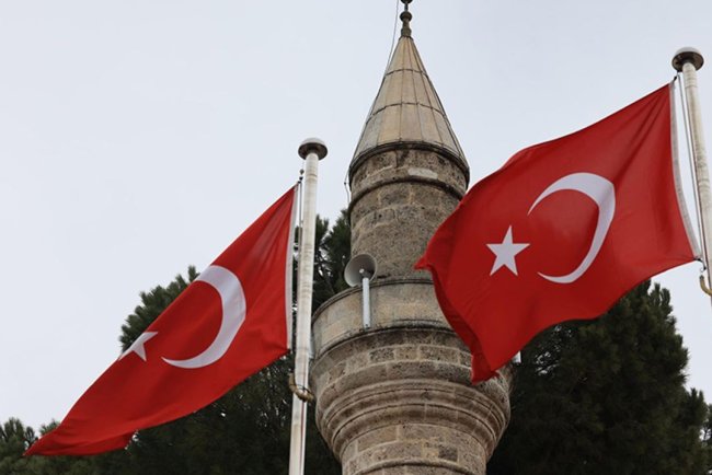 Asırlık Yatağan Nebi Köyü Camii'nde yeniden ezan sesleri yükseldi