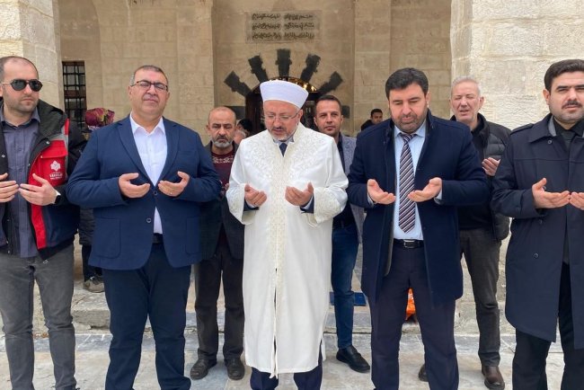 Tarihi Hüseyin Paşa Camii açıldı