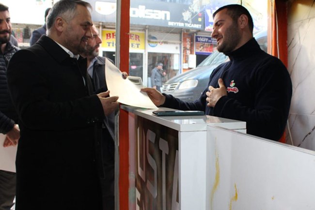 Hakkari'de esnafa Ramazan ziyareti