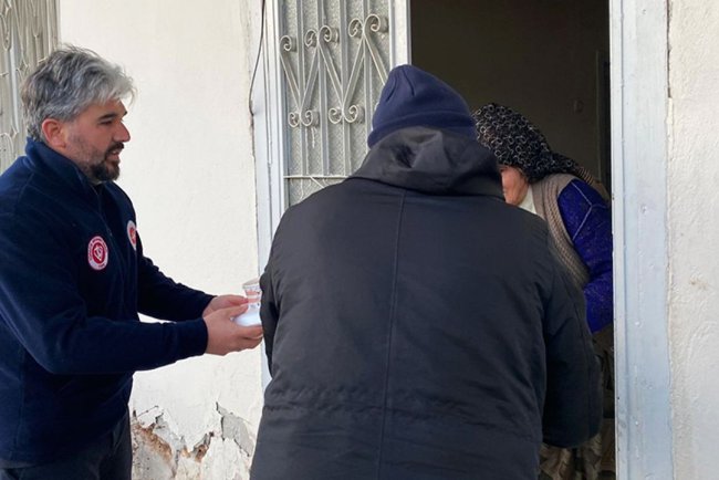 Müftülükten ihtiyaç sahibi vatandaşların evlerine iftar servisi