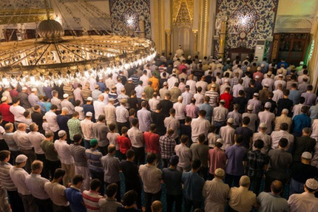 Teravih namazı saat kaçta? Teravih namazı kaç rekat, nasıl kılınır?