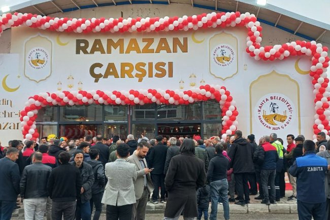 Kahta Ramazan Çarşısı'nda Diyanet Yayınları standı açıldı
