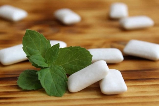 Sakız çiğnemek orucu bozar mı?