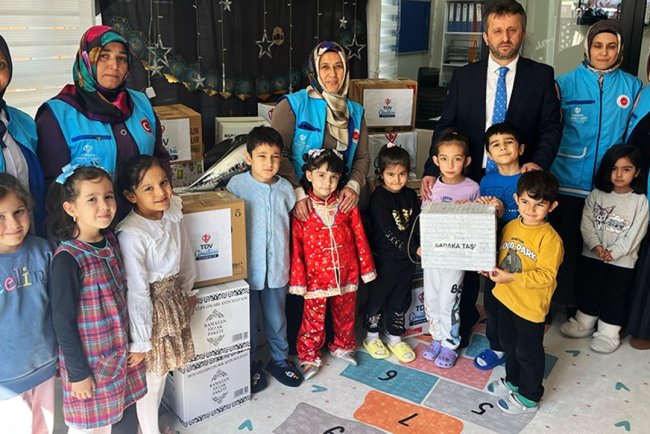 Osmaniye'de minikler "Ramazan İyilik Kolisi" hazırladı
