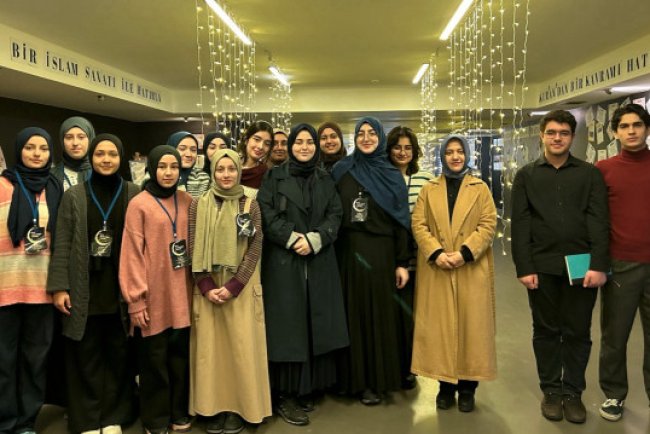 Kartal AİHL’den anlam dolu Ramazan sergisi: Neyi kaybettiğini hatırla