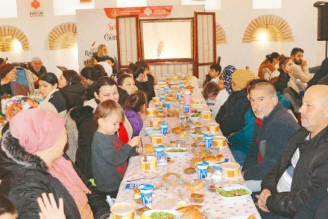 540 yıllık imarethanede iftar coşkusu