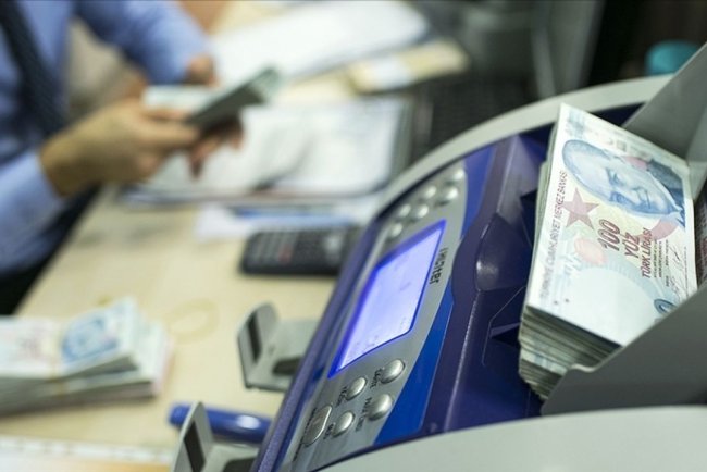 Emekli bayram ikramiyesini 4 bin liraya yükseltecek kanun teklifi TBMM’de