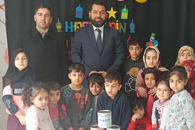Bağlar'da minikler Filistin'e destek oldu
