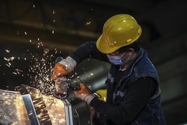 Ücretli çalışan sayısı ocakta yıllık yüzde 2,2 artarak 15,4 milyonu aştı