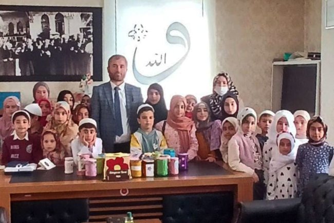 Kahtalı minikler Filistin'e destek oldu