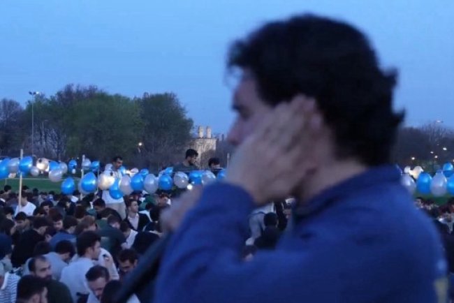 Yıldız Teknik Üniversitesi iftarında öğrencinin okuduğu ezan izleyenleri mest etti