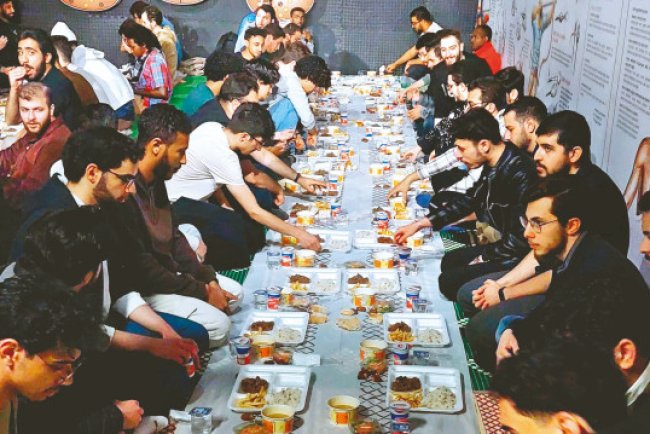 Medine usulü ümmet iftarı
