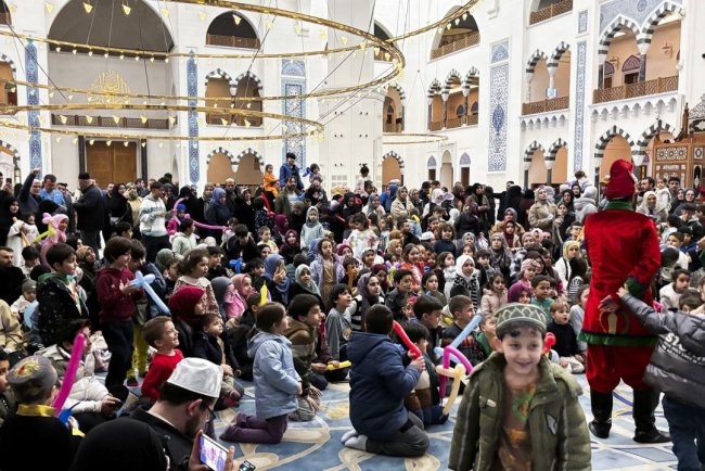 Büyük Çamlıca Camisi'nde çocuk şenliği düzenlendi