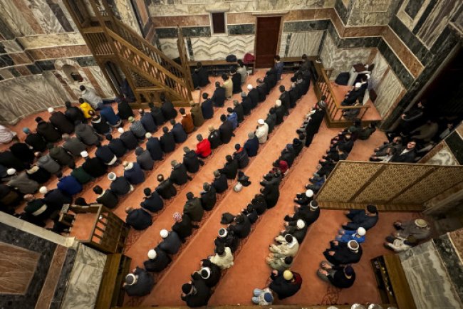 Yatsı ezanı saat kaçta okunuyor? 16 Mart Ankara, İzmir, İstanbul il il Teravih namazı saatleri