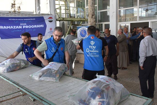 Türkiye Diyanet Vakfı, Kerkük'te ihtiyaç sahibi bin aileye gıda yardımı dağıttı