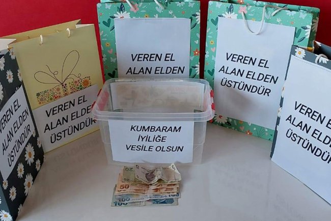 Anamur'da minikler kumbaralarını Filistin için açtı