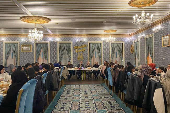 Erzurum'da "İyilik Sofrası" kuruldu