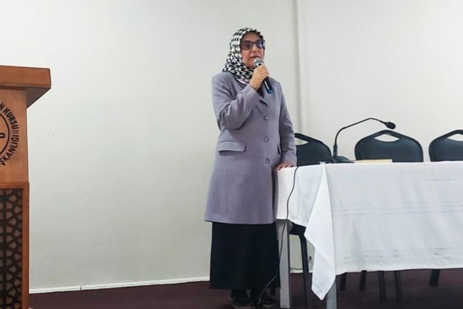 Dr. Arslan, vaiz ve Kur'an kursu öğreticileriyle bir araya geldi