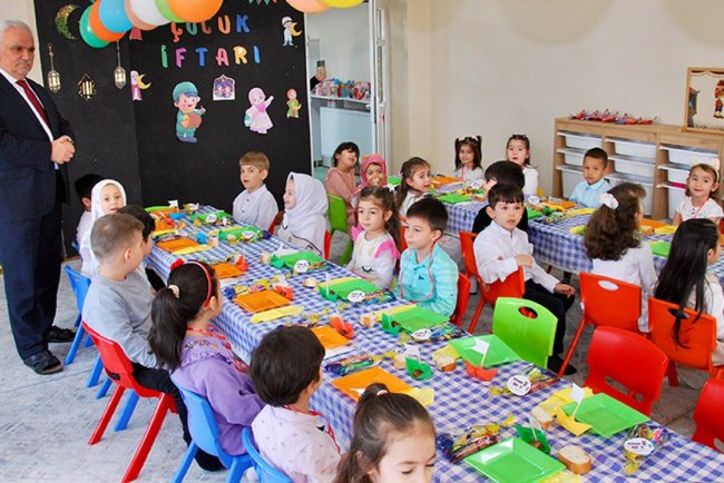 Karabük'te Tekne Orucu tutan çocuklar iftar etti