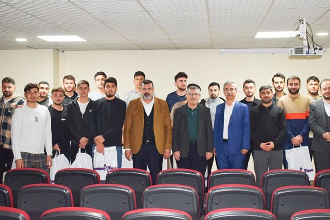 Batman'da gençler iftarda buluştu