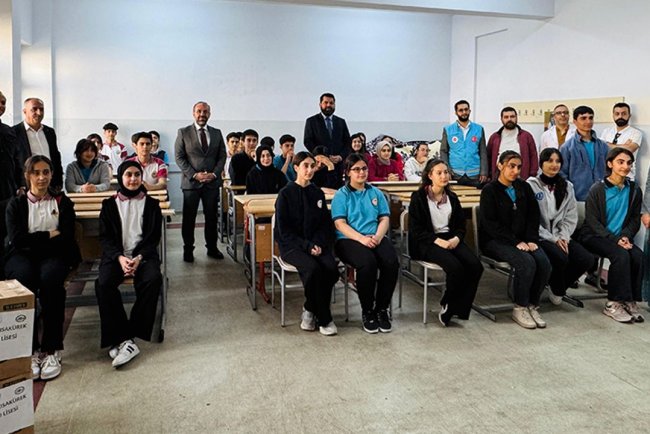 Öğretmen ve Öğrenci İyilik Hareketi