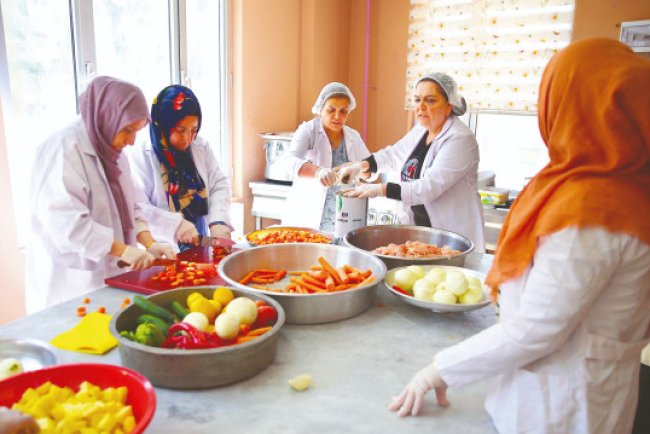 Önce ev işi sonra hayır