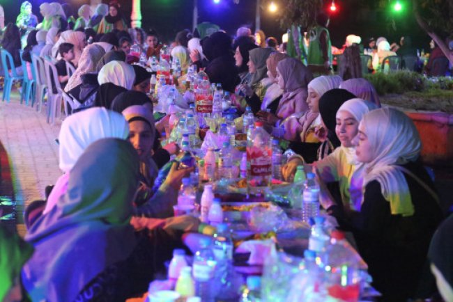Genç İHH Halep Üniversitesi'nde 2 bin öğrenciye iftar verdi