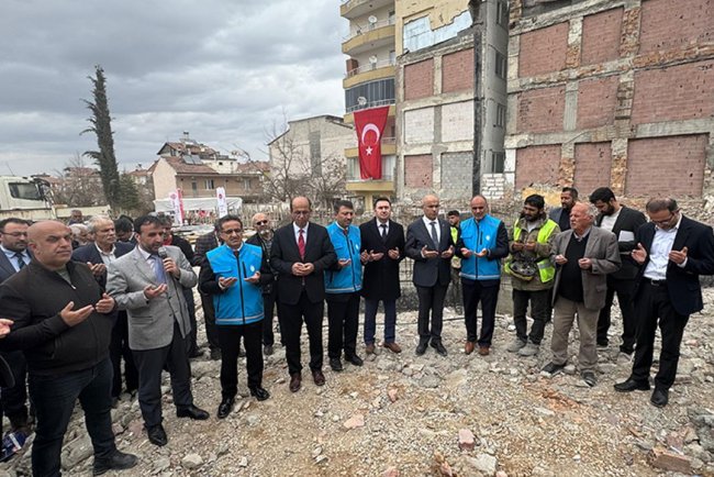 Yeşilyurt Ehli Beyt Camii'nin temeli dualarla atıldı