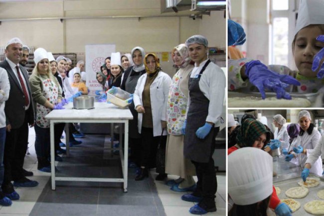 Öğretmen ve minik kalpler kimsesiz vatandaşlar için kolları sıvadı