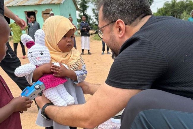 Ümraniyeli minikler oyuncaklarını Afrikalı kardeşlerine gönderdi