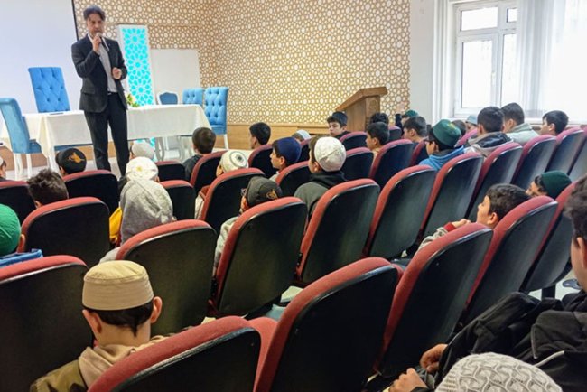 Çorum'da "Her Ay Bir Konu Bir Konuk" projesi devam ediyor