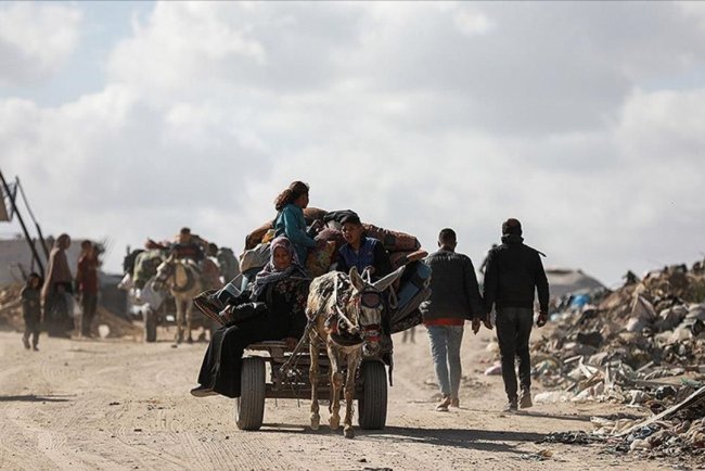 İşgalcilerin, Gazze'nin kuzeyindekilerin batıya zorunlu göçü için "tahliye emri" yayımladı