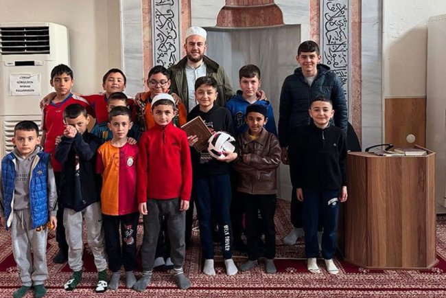 Kırıkkale'de öğrenciler Kur'an'a geçmenin sevincini yaşadı