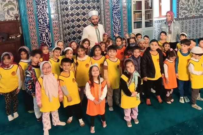 Karaman'da miniklere cami tanıtıldı