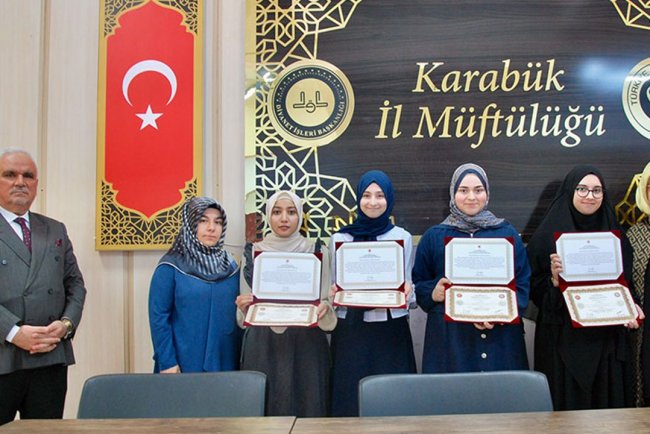 Karabük'te hafızlar belge aldı
