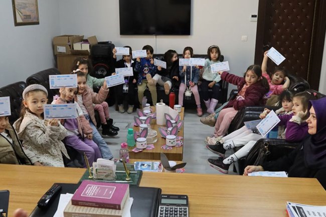 Denizli'de minikler iyilikte yarıştı