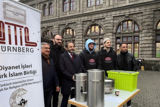 Nürnberg'de "İyilik Çorbası" dağıtıldı