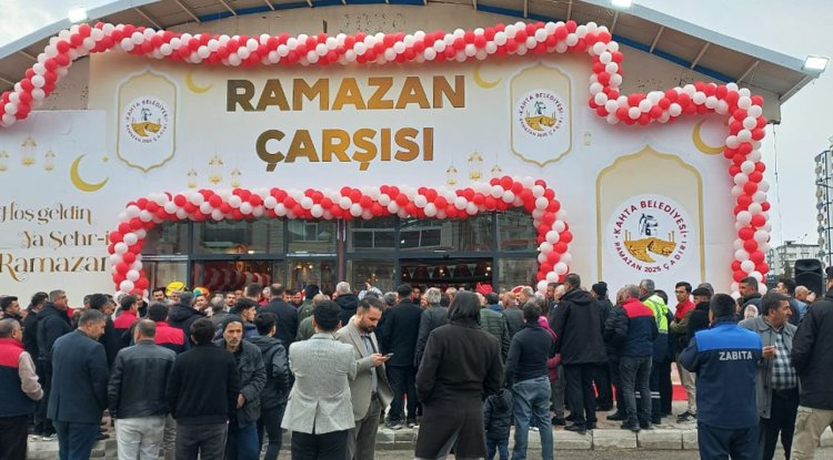 Kahta Ramazan Çarşısı'nda Diyanet Yayınları standı açıldı