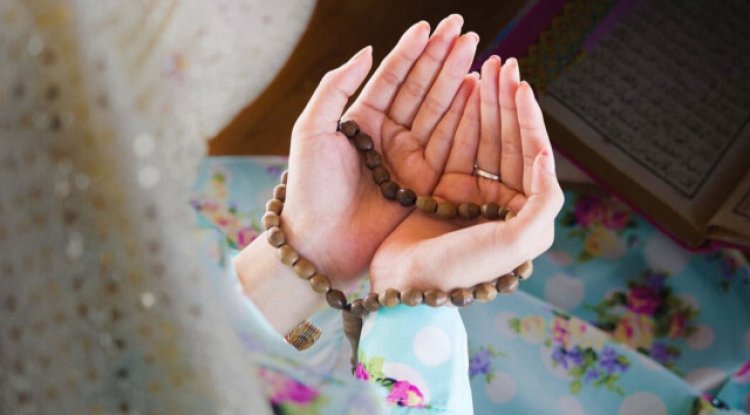 İmsaktan sonra adeti biten kadın oruç tutabilir mi?