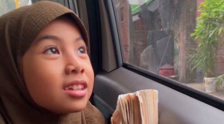 Endonezyalı küçük hafızın ezber talimi