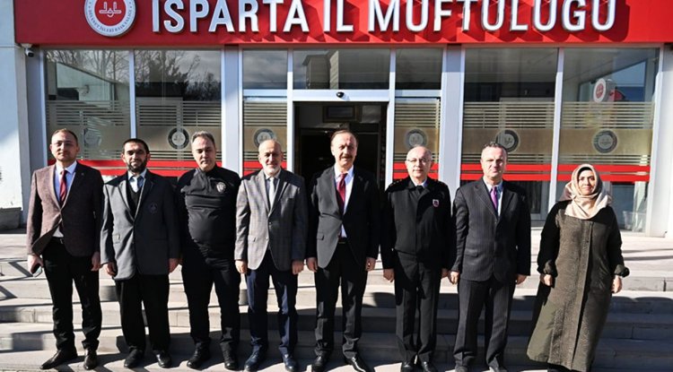 Vali Erin'den müftülüğe ramazan ziyareti