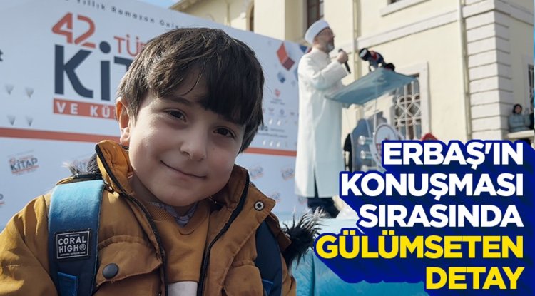 Erbaş'ın Konuşması Sırasında Gülümseten Detay