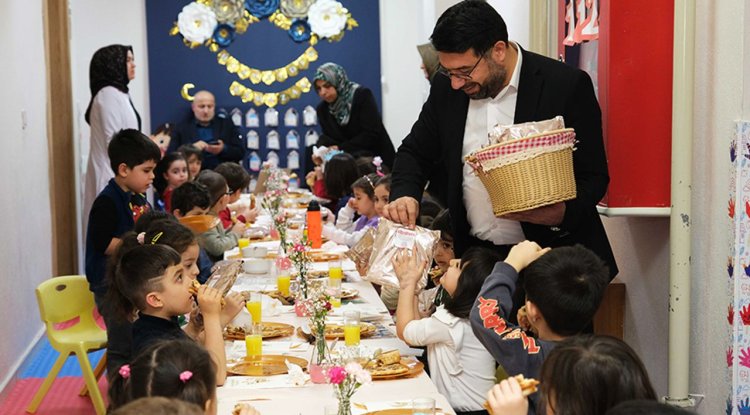 Erzincan'da minikler ilk oruç heyecanı yaşadı